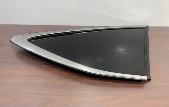 Honda CR-V Rear side window E643R00048 AS2