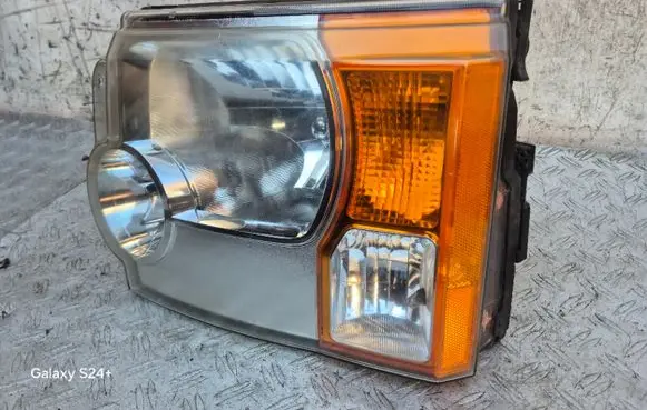 Land Rover Discovery 3 - LR3 Headlight/headlamp XBC500032 10016482