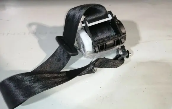 Audi A6 S6 C7 4G Rear seatbelt 4G8857805H