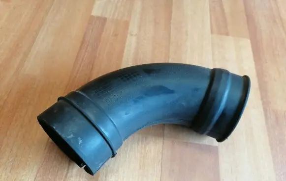Renault Laguna III Air intake hose/pipe 8200724087