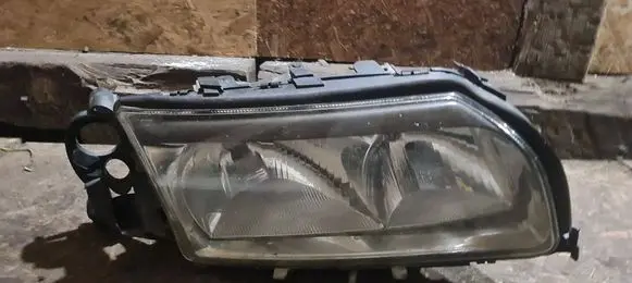 Volvo S80 Headlight/headlamp 8693542