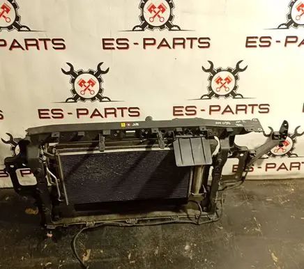 Hyundai i30 Radiator support slam panel