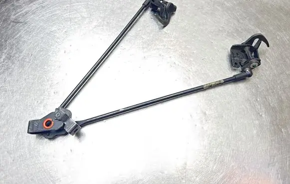 Saab 9-5 Convertible roof hinge 122114100 122113300 122113400