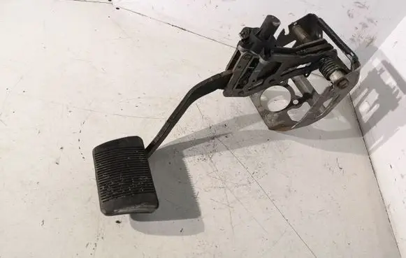 Chrysler 300 - 300C Brake pedal