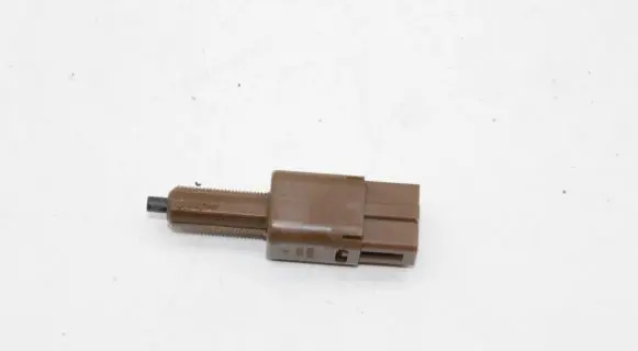 Nissan Leaf II (ZE1) Brake pedal sensor switch
