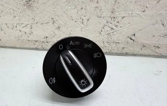 Volkswagen Tiguan Light switch 3C8941431M