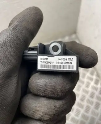 Honda CR-V Airbag deployment crash/impact sensor 77970SWAE113M4 5WK43786 G0WW03YH3