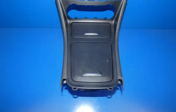 Mercedes-Benz A W176 Glove box central console 