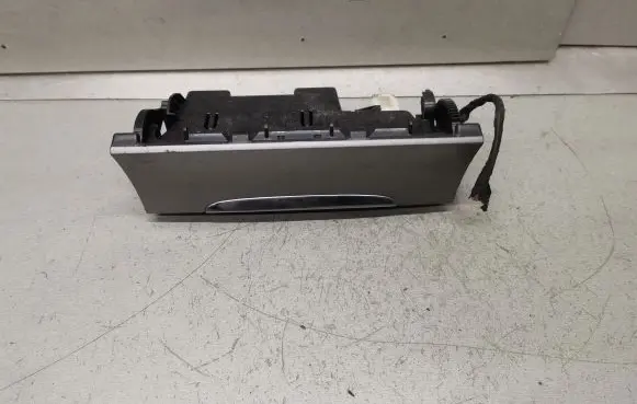 Ashtray (front)