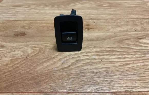 BMW 5 E60 E61 Electric window control switch 15939948 9113773