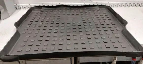 Mercedes-Benz C W204 Rubber trunk/boot mat liner A2048140341