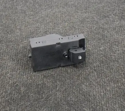 Opel Mokka Electric window control switch 13301886