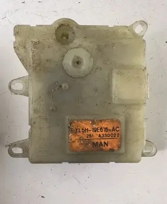 Ford Explorer Air flap motor/actuator YL5H19E616AC 251A330022