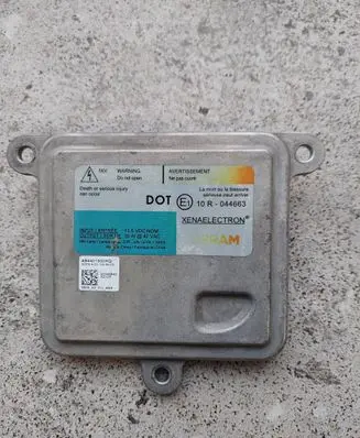 Dodge Charger Headlight ballast module Xenon 10R044663