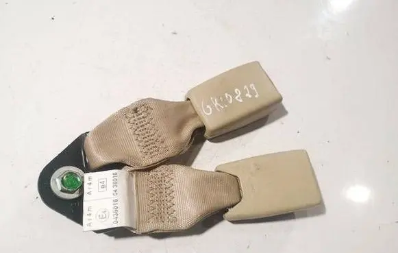 Subaru B9 Tribeca Middle seatbelt buckle (rear) E40436016