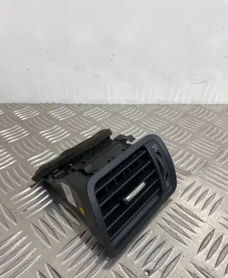 Volkswagen PASSAT B6 Dashboard side air vent grill/cover trim 3C1819701E