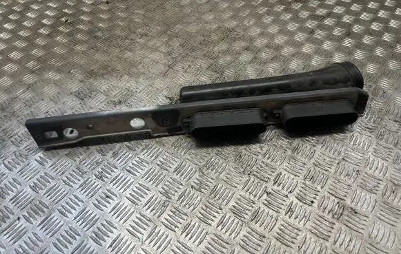 Land Rover Range Rover Sport L494 Fender mounting bracket CPLA16151AB