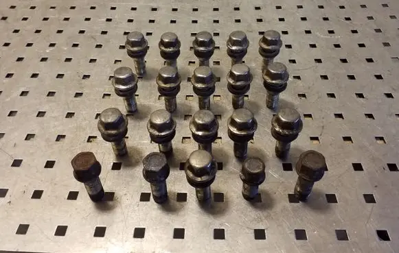 Volvo S60 Nuts/bolts 