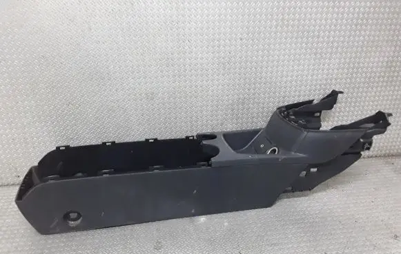 Ford Fiesta Center console 0526100792601