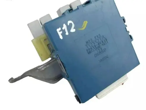 Toyota Corolla E140 E150 Combustion control unit/module 896180F020