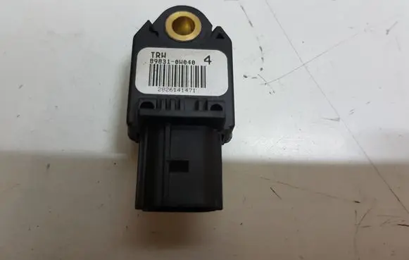 Lexus IS 220D-250-350 Airbag deployment crash/impact sensor 898310W040