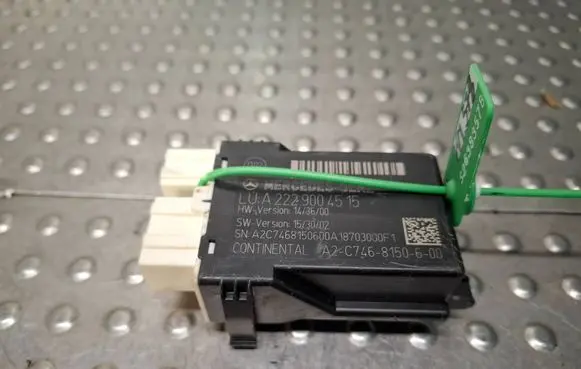 Mercedes-Benz S W222 Seat heating relay A2229004515