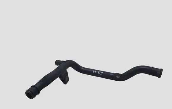 Volkswagen PASSAT B6 Engine coolant pipe/hose 03L121065T