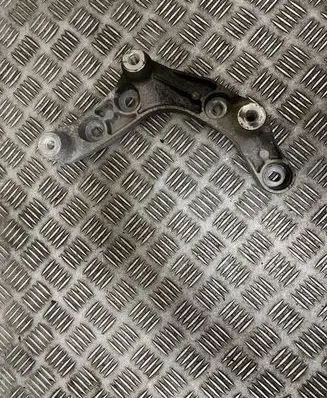 Mercedes-Benz E W212 EGR valve cooler bracket A6420140600
