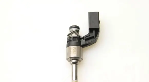 Audi A1 Fuel injector 03C906036M