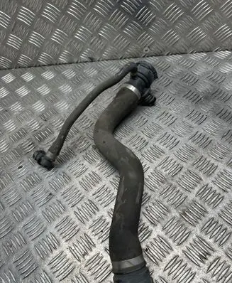 Engine coolant pipe/hose