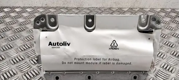 Passenger airbag
