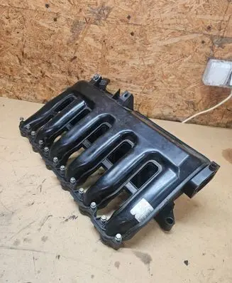 BMW 3 E90 E91 Intake manifold 