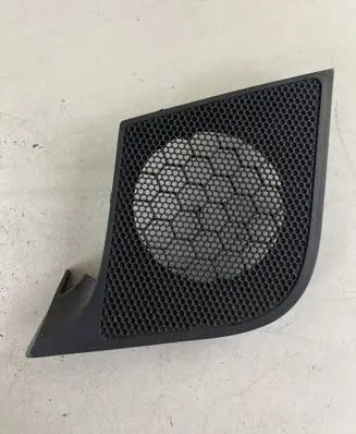 Jeep Grand Cherokee (WK) Side speaker trim/cover 5KB01TRM