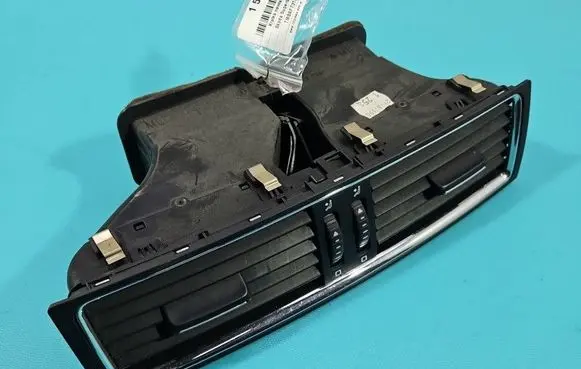 Skoda Superb B6 (3T) Dash center air vent grill 3T0820951A IMPRK1529241