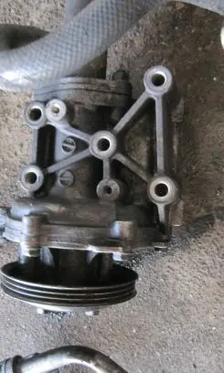 Mitsubishi Outlander Water pump