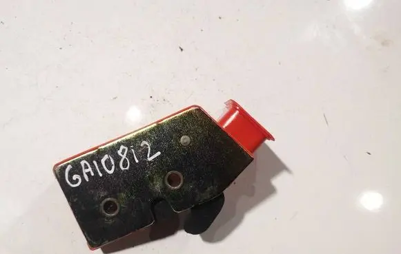 Ford Focus Seat back rest lock catch 