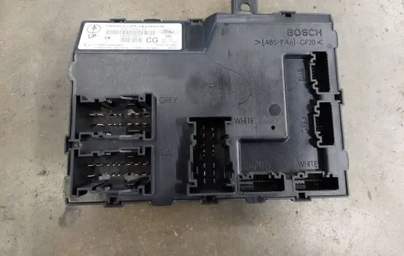 Ford Fiesta Other control units/modules 8V5115K600CG F005V00962 030067799401