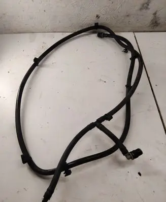 BMW 7 G11 G12 Windshield washer fluid hose 13284011