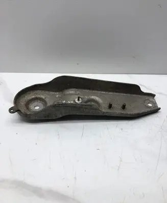 BMW 5 F10 F11 Engine mounting bracket 6776150