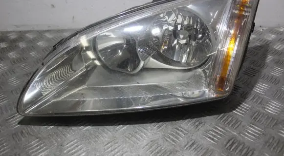 Ford Focus Headlight/headlamp