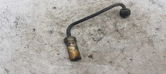 Nissan X-Trail T30 Fuel injector supply line/pipe NOCODE