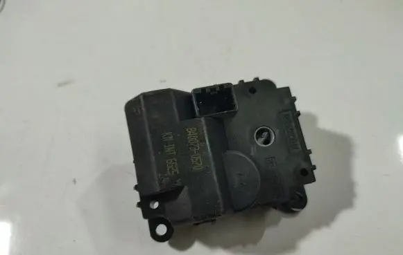 KIA Sportage Air flap motor/actuator 8400730570