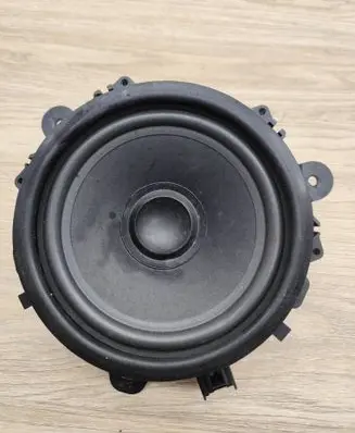 Volvo XC90 Front door speaker 30797139