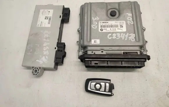 BMW 7 F01 F02 F03 F04 Engine ECU kit and lock set 9282118 8516753