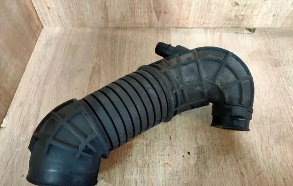 Audi A4 S4 B7 8E 8H Air intake duct part