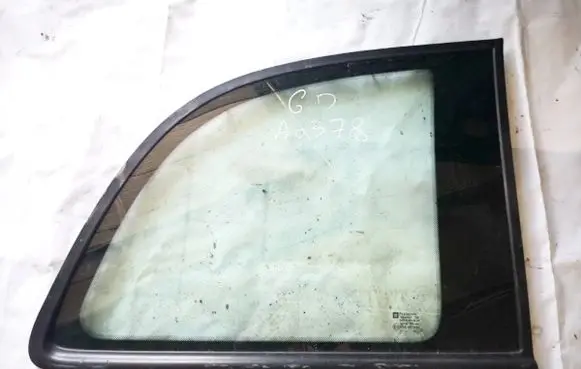 Opel Zafira A Rear side window