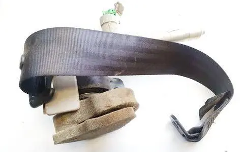 Rear seatbelt