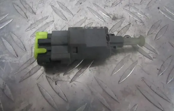 Mazda 626 Brake pedal sensor switch ga2c6649y