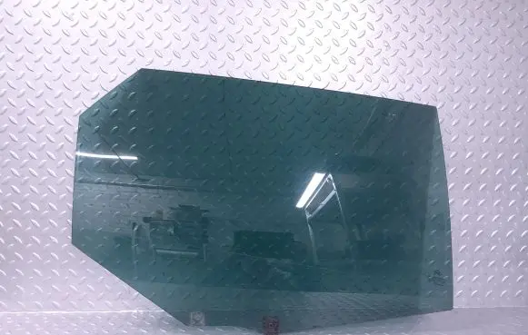 Citroen DS5 Rear door window glass 9687045280 43R005013