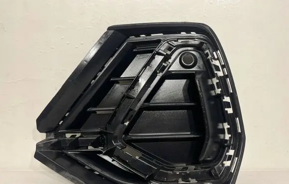 Audi Q3 F3 Front bumper lower grill 83A807681D